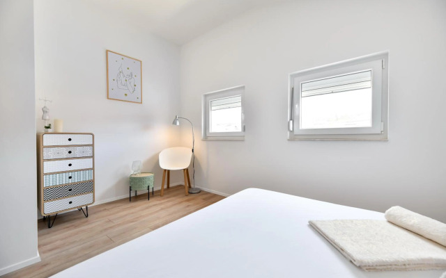 Modern holiday apartment "Libra" with swimming pool