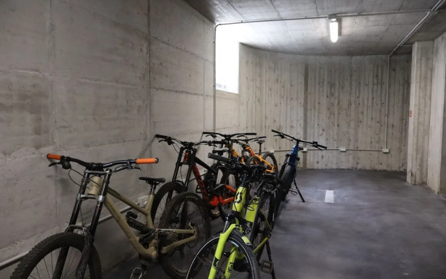 Family Bike Residence