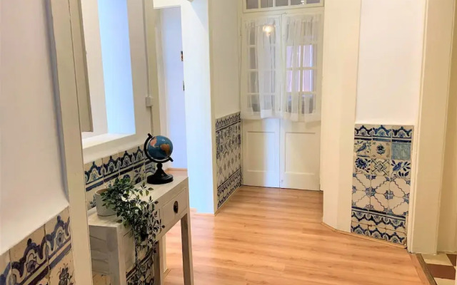 Beautiful flat with balcony & Great location