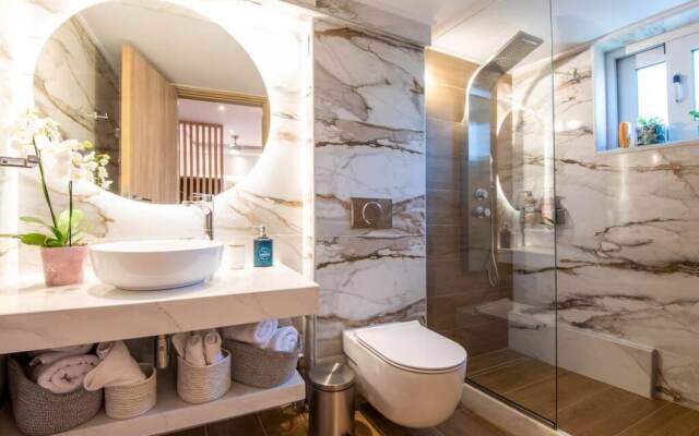 Lovebirds Rethymno Suite