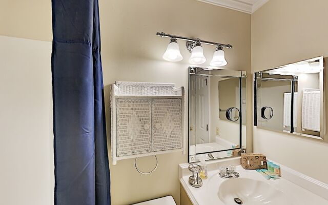 A201hhbt 1 Bedroom Condo