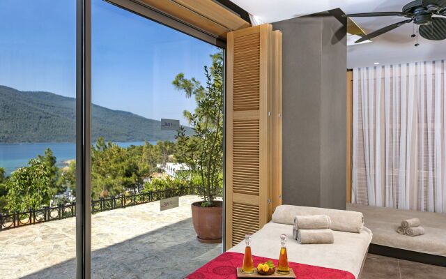 Titanic Luxury Collection Bodrum