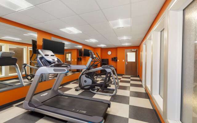 Best Western Plus Peace River Hotel & Suites
