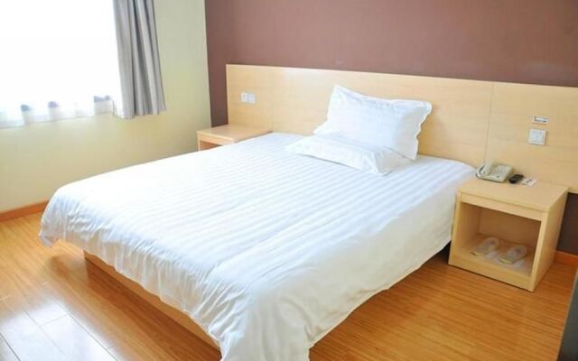 Super 8 Hotel