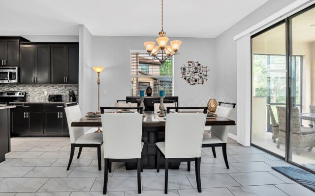 Vibrant Home With Spacious Pool!#6st5504