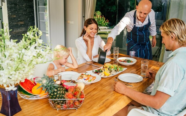 5 Bedrooms Villa Bacardi