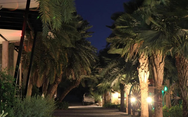 Lopburi Palm Resort