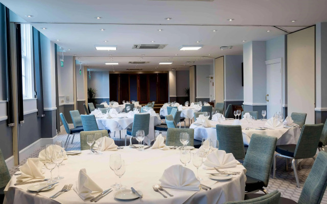 Avisford Park Hotel