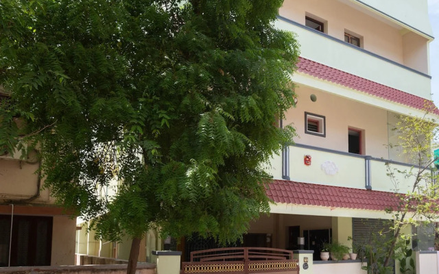 SPOT ON 44984 Hotel Palika