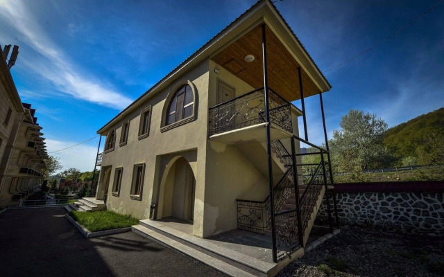 Qebele Yeddı Gozel Hotel