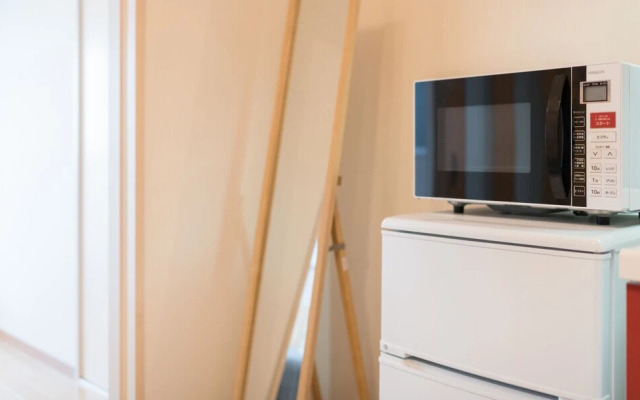 Yeah Room Zeus The Garden