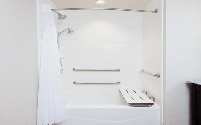 Holiday Inn Express & Suites Huntsville West - Research PK