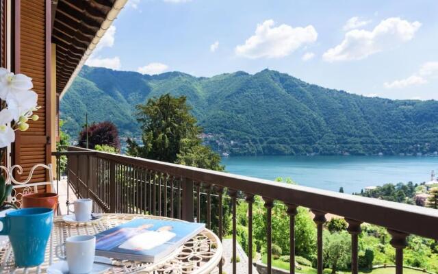 Cernobbio Vista Lago - by MyHomeInComo