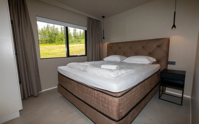 North Mountain View Suites