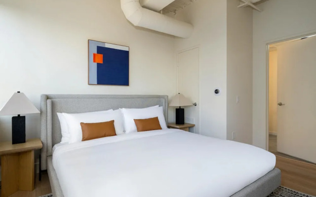 Kasa Sunset Los Angeles