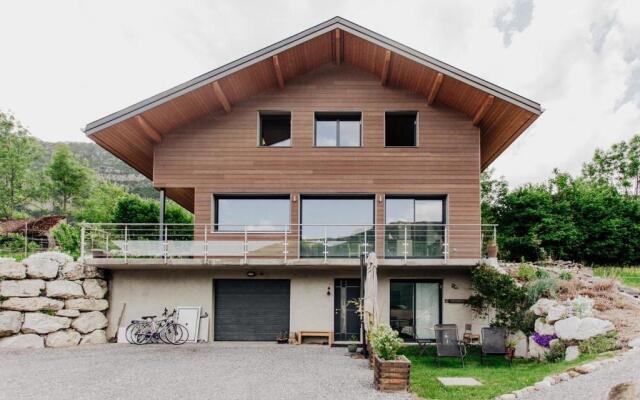 Studio à la campagne au bout du lac d'Annecy