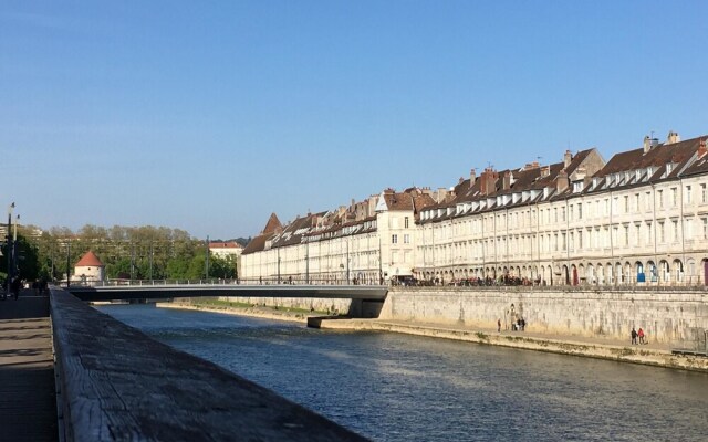 Apartment With one Bedroom in Besançon, With Wifi