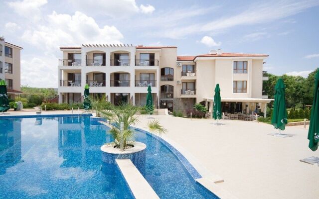 Paradise Bay Hotel