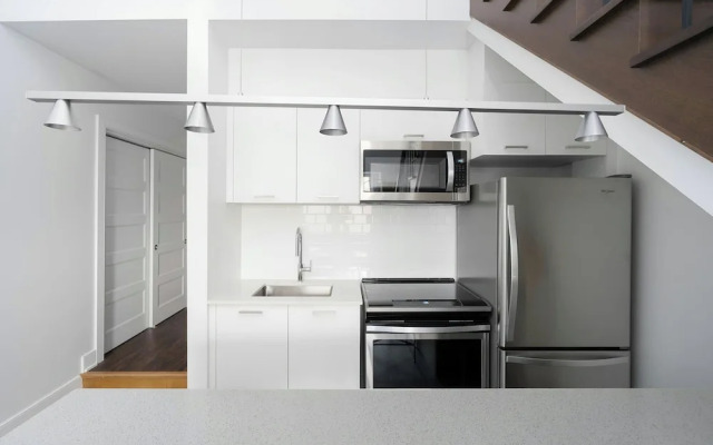 Sonder by Marriott Bonvoy Gare Saint Denis Apartments Downtown