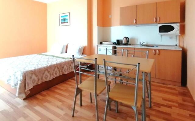 Sineva Del Sol Apartments