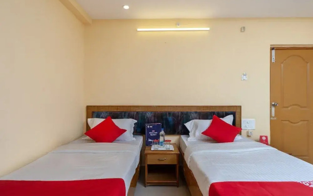 Hotel Gayathri Grand by OYO Rooms