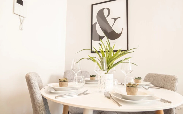 Harbour Boutique Apartments by Sojo Stay