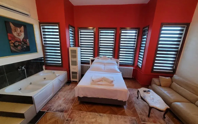 Sari Kosk Butik Otel
