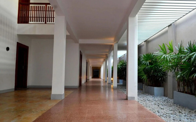 Good Wood Airport Hotel