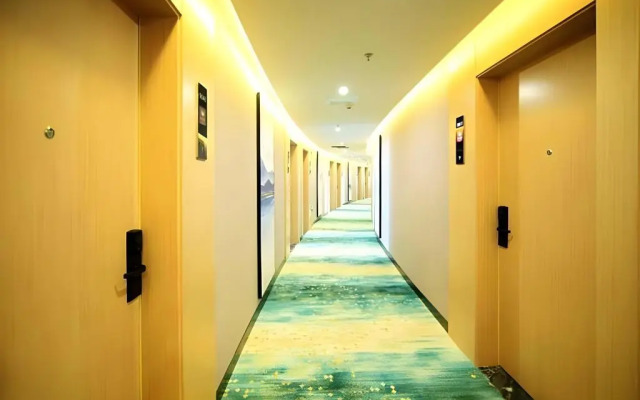 VX Wuxi Jiangyin High-tech Zone Panlongshan Park Hotel