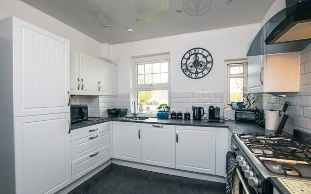 Cosy & Central 2Bd Apartment Milngavie, Glasgow