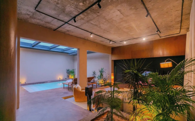 Portal Chalets With Private Pool-Al Arid