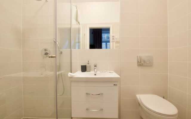 EuroPest Luxury Suites by Hi5 Apartments