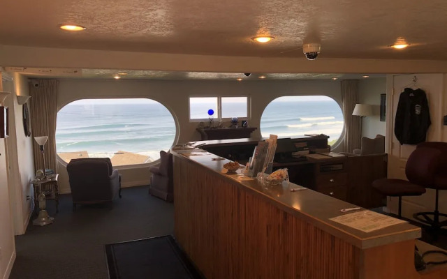 Ester Lee Oceanview Inn