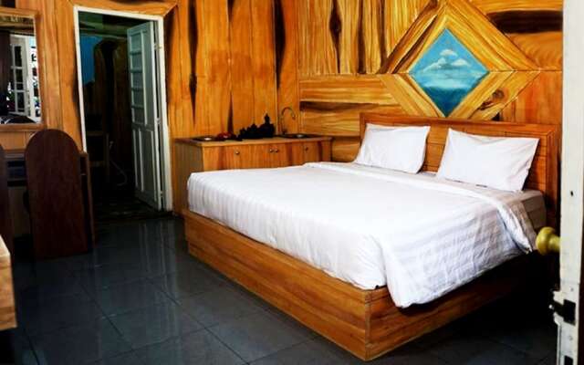 Ayodhya Garden Hostel Yogyakarta by HOM