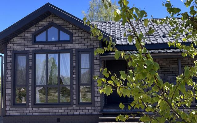 Дом с панорамными окнами