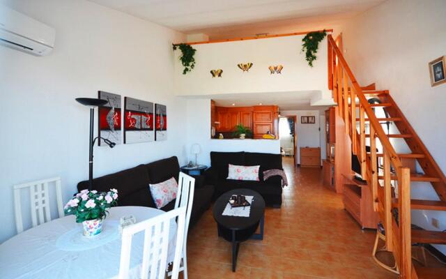 Apartment in Santa Pola with a shared pool