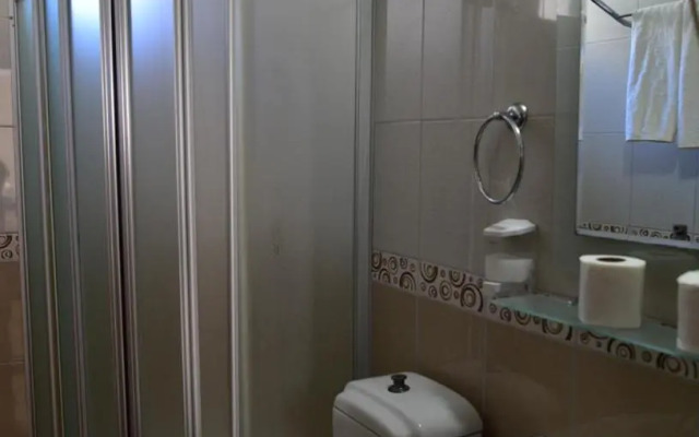 Temiz Otel