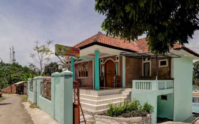 OYO 3879 Villa Sari Intan