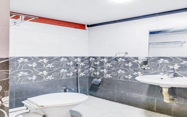 OYO 30764 Hotel Jj International