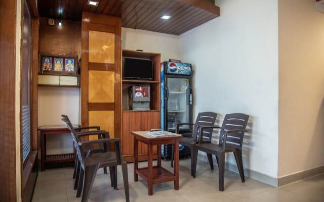 OYO 13321 Hotel Lakshmi Paradise