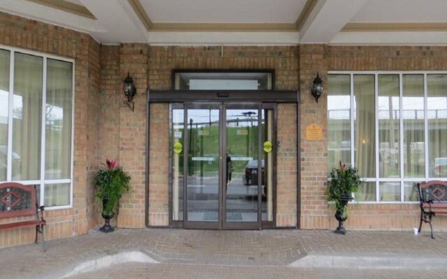 Four Points by Sheraton Toronto Airport East