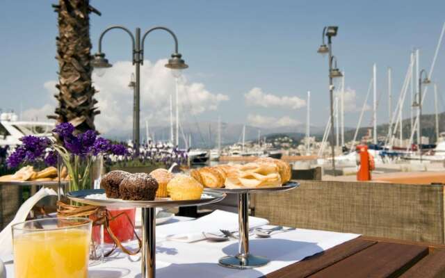 Marina Place Resort