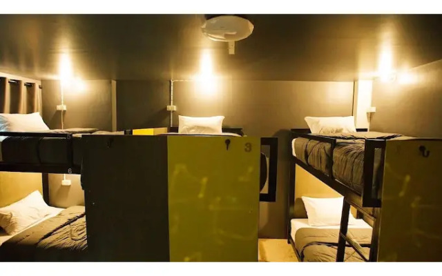 Stamp Hostel - Adults Only