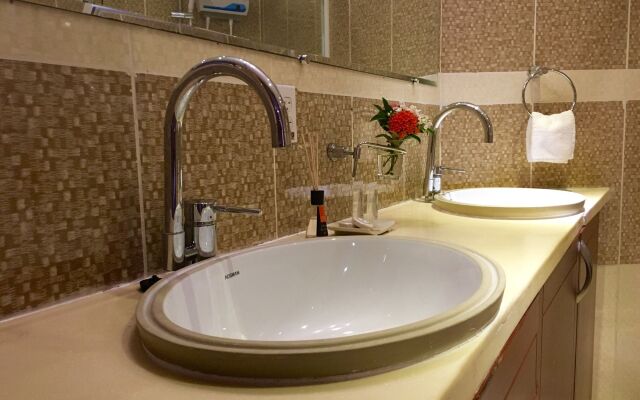 Curacao Suites Hotel