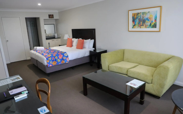 Checkers Resort & Conference Centre