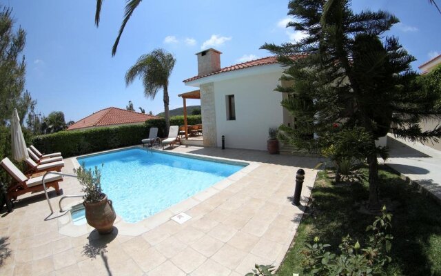 Eve Pissouri Soultanina Villa