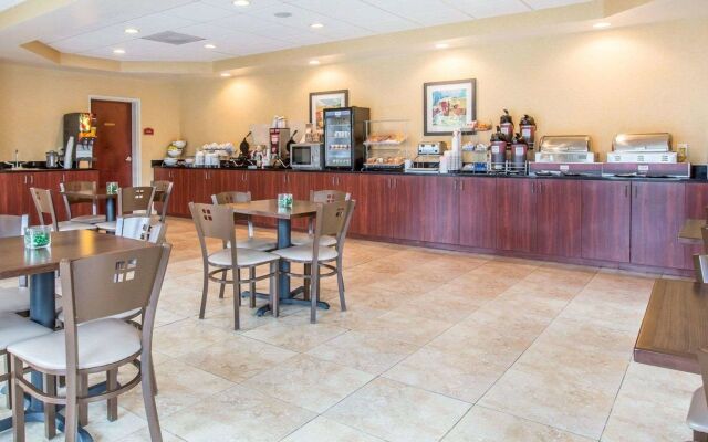 Comfort Suites Atlanta Airport