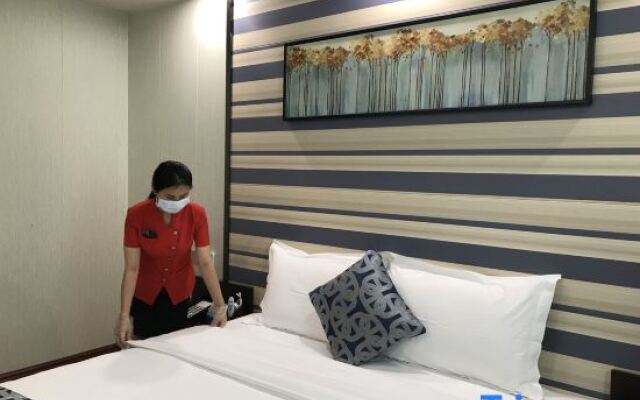 Bohao International Hotel (Guangzhou Huadu North Railway Station Metro Station)