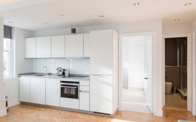 Distinctive Kensington 1-bed flat