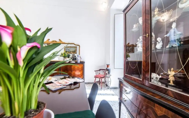 Super Big History Luxury At Colosseum